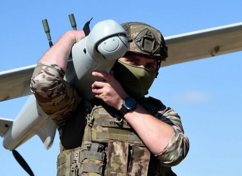 La guerra russa si fa sempre più ibrida, l’Ucraina risponde colpendo le infrastrutture strategiche di Mosca